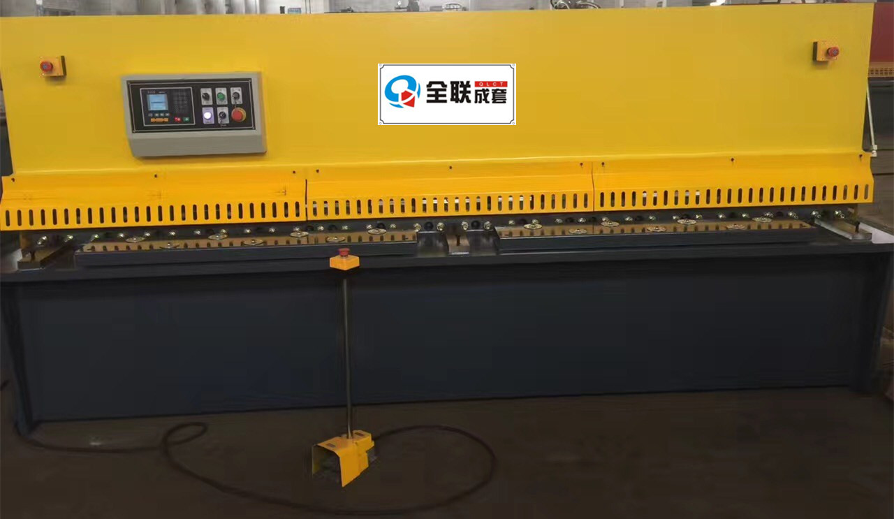 剪闆機(jī) 剪闆機(jī)