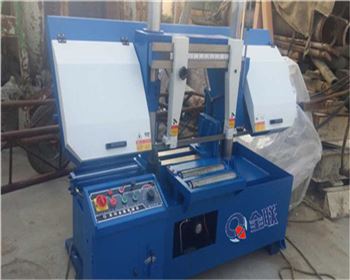 金(jin)屬卧式鋸(ju)床