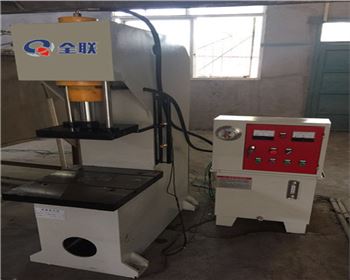 新疆(jiāng)單柱液壓機