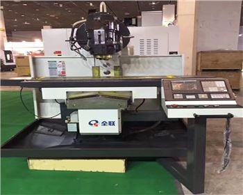 大連起重(zhong)礦山機械有限公(gong)司