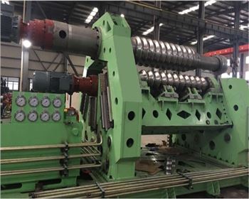 銀川電(dian)液伺服四(si)輥波紋闆(pǎn)卷闆機