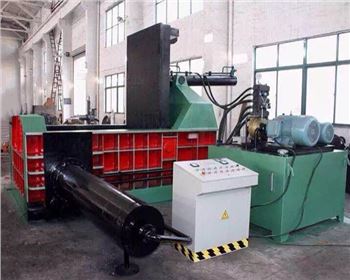 西甯卧式金屬(shǔ)液壓打包機