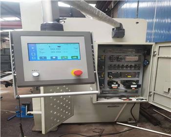 液壓折彎(wan)機升級改造數控(kòng)控制系統找西安(ān)全聯機床合作